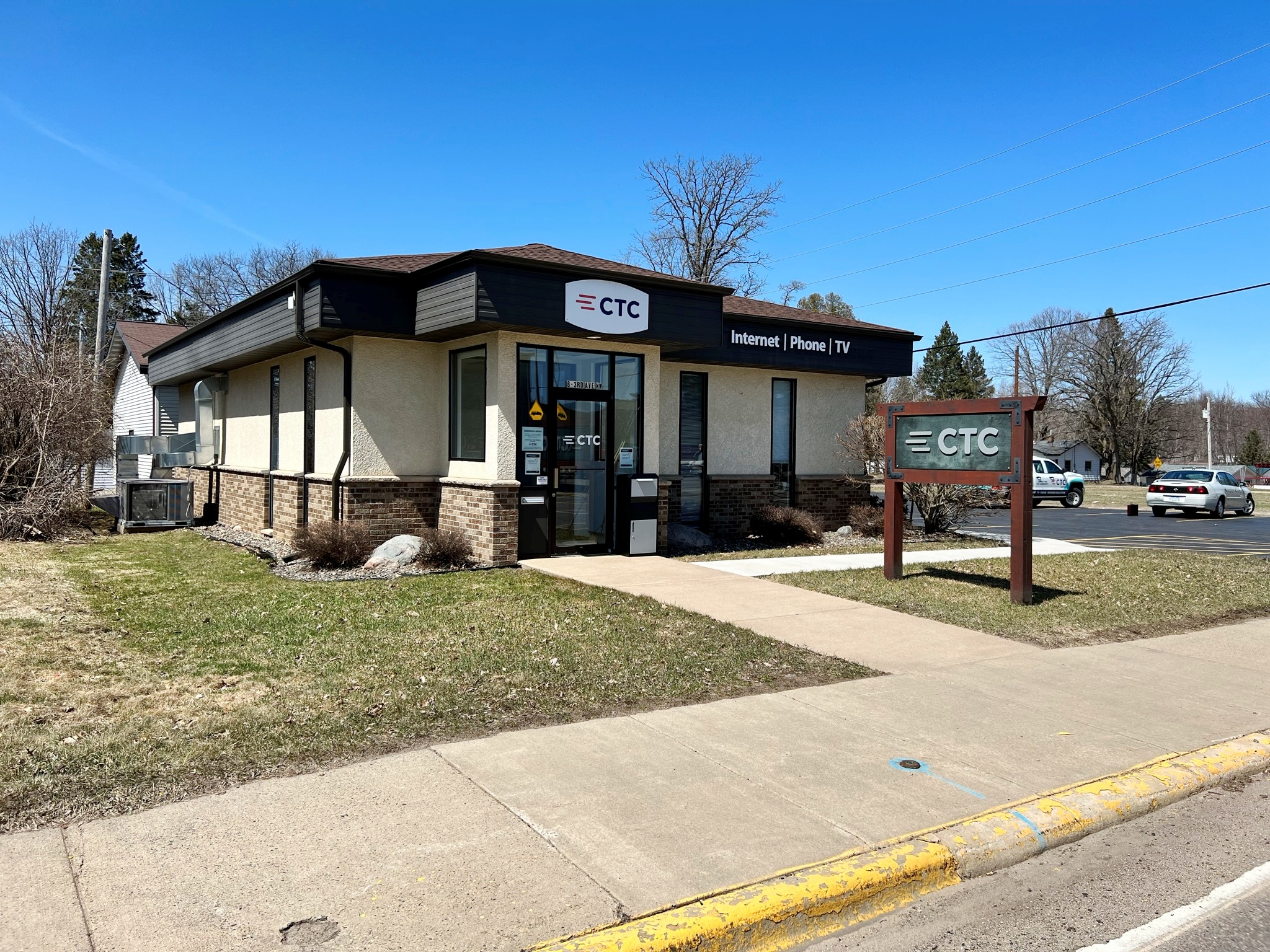 Crosby Office & Garage For Lease
